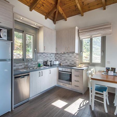 Bay View Guesthouses カラマタ エクステリア 写真