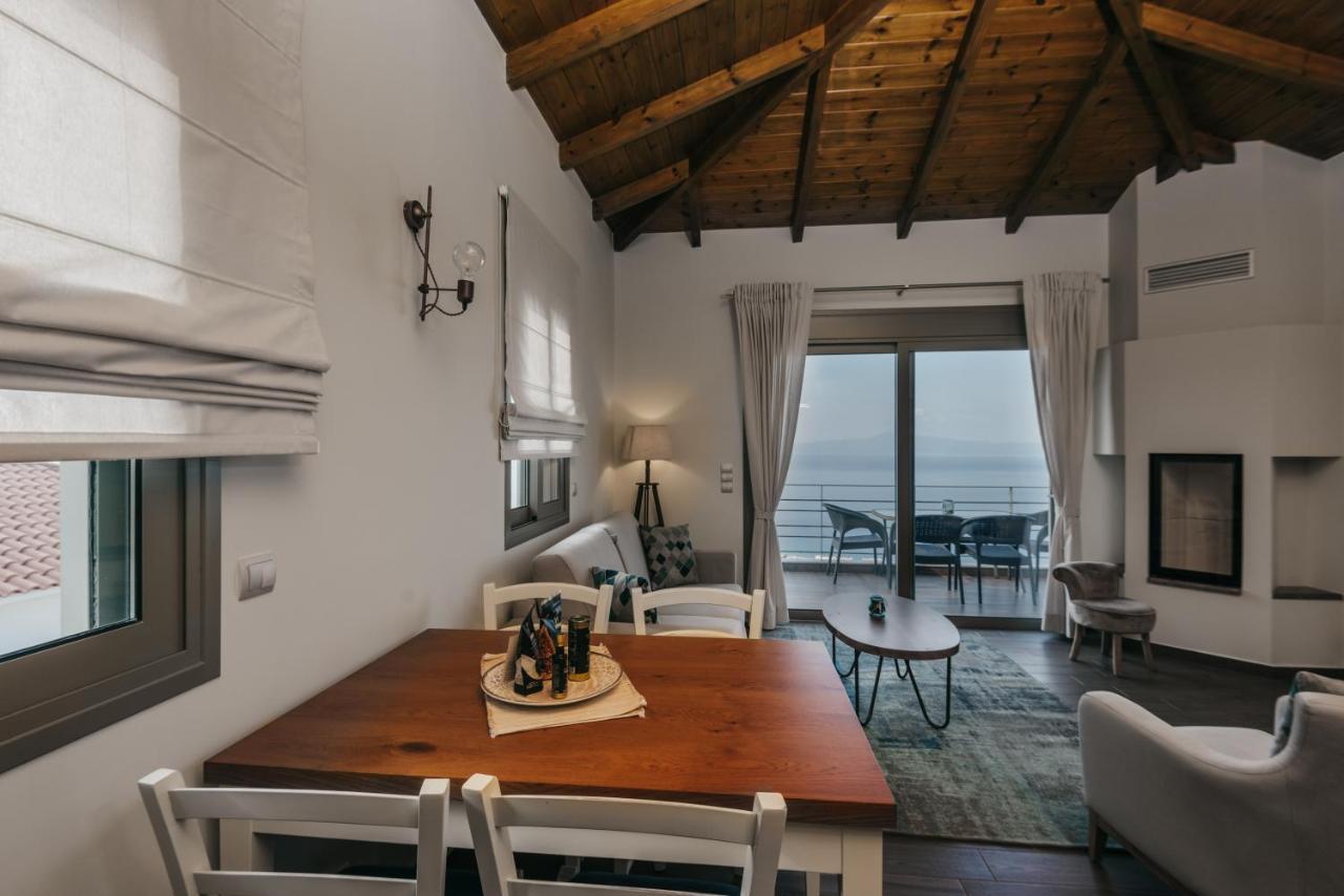 Bay View Guesthouses カラマタ エクステリア 写真
