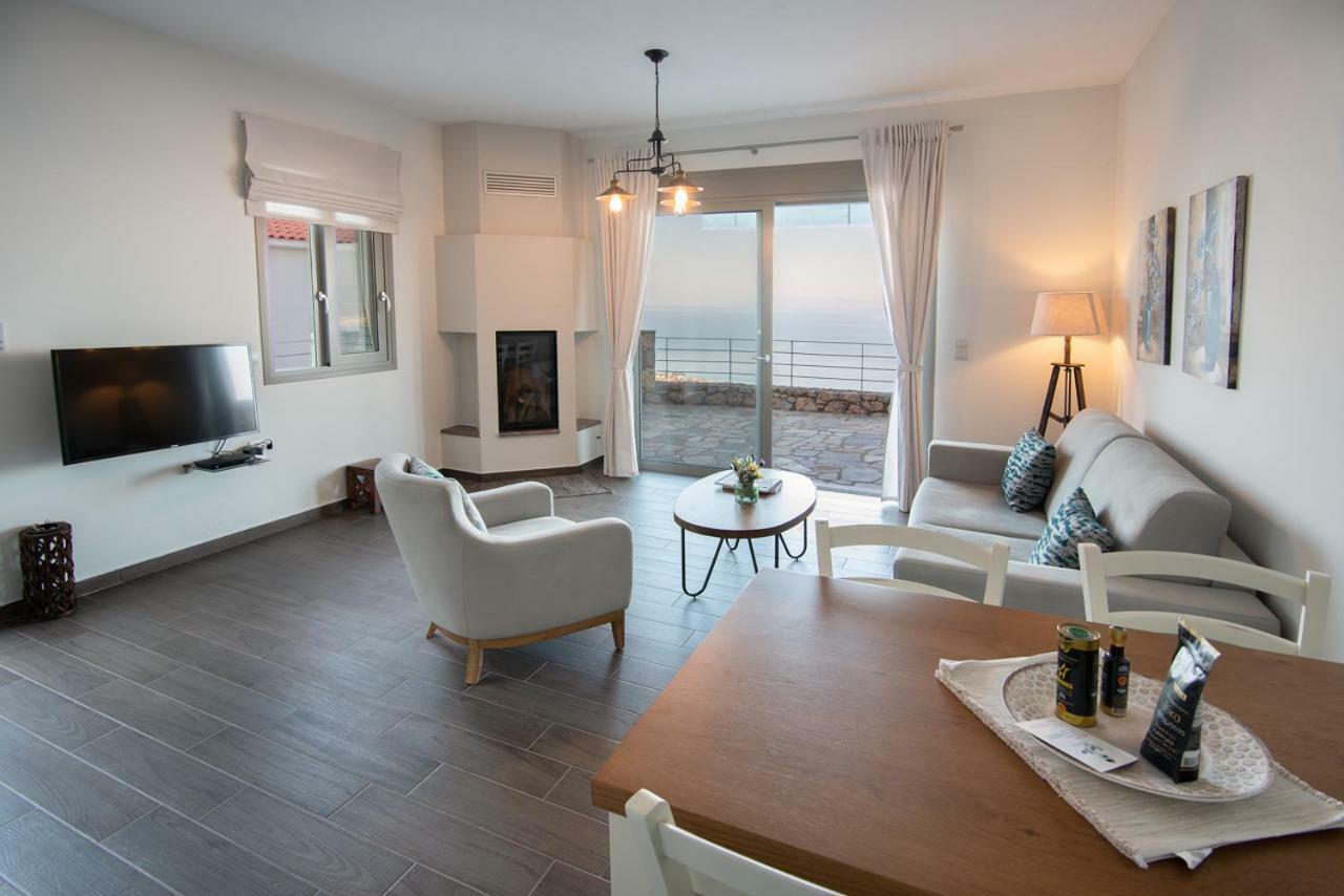 Bay View Guesthouses カラマタ エクステリア 写真